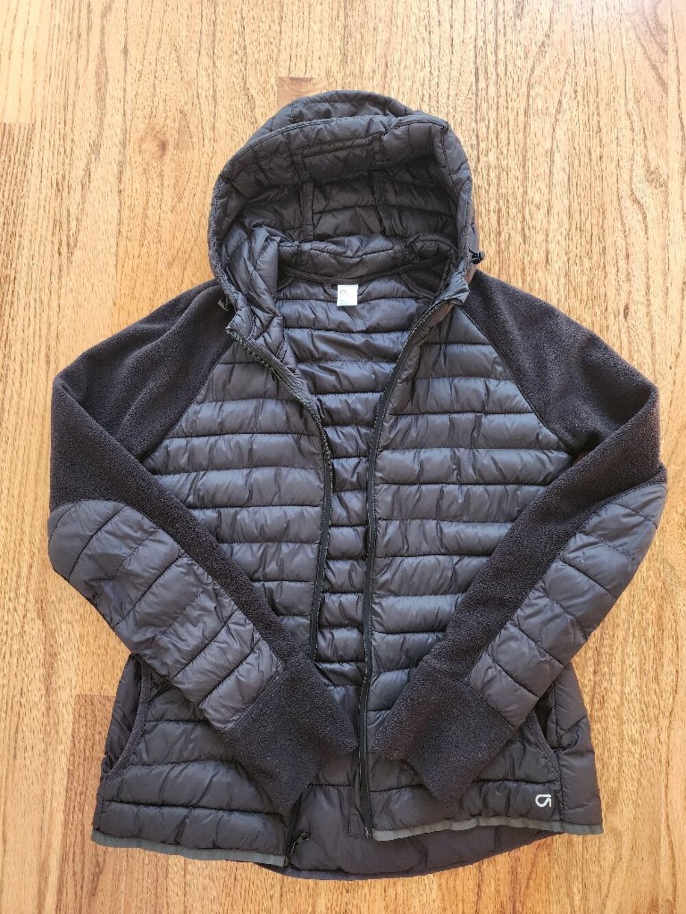 GapFit PrimaLoft Hybrid Hooded Puffer Jacket Black Medium | Thumbholes